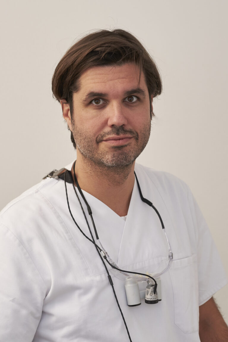 Dr. Robert Muche - Zahnarzt Dr. Muche in München